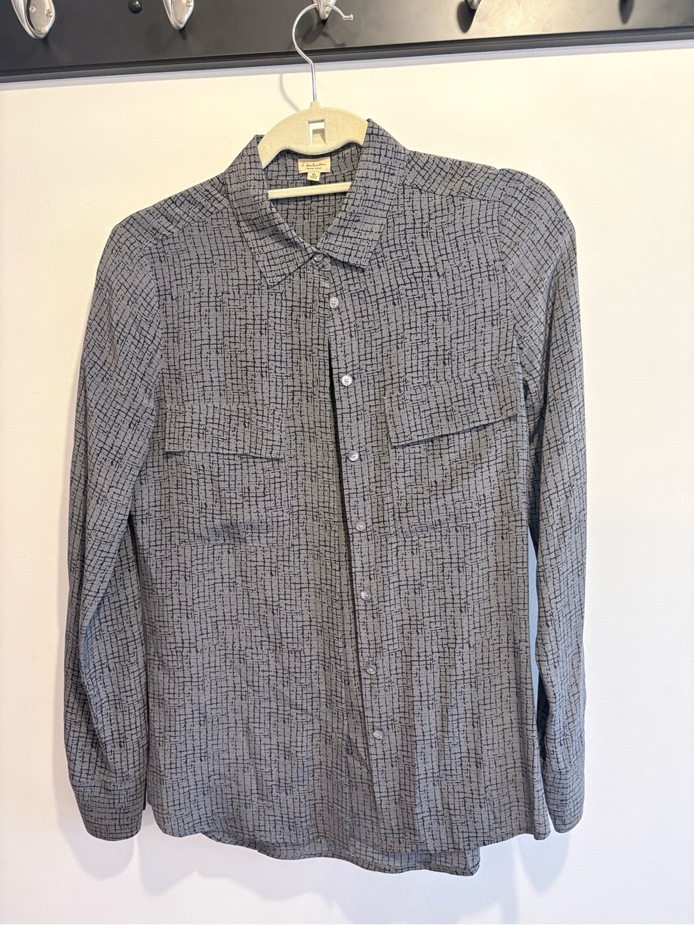 Babaton Gray Patterned Long-Sleeve Button-Up Blouse